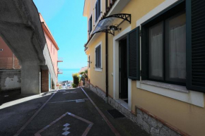 Accogliente Appartamento vicino al Centro Storico con Posto Auto, Taormina